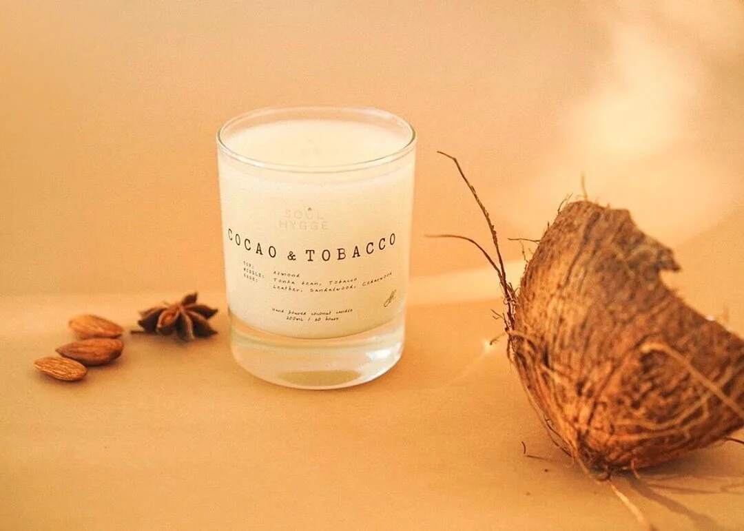 Свеча COCOA & TOBACCO 225мл с деревянным фитилём Свеча COCOA & TOBACCO 225мл с деревянным фитилём