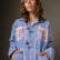 SOEURS Пиджак Нежно-Голубого Цвета/Light-Blue Jacket with Flowers on Pockets SOEURS Пиджак Нежно-Голубого Цвета/Light-Blue Jacket with Flowers on Pockets